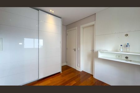 Apartamento à venda com 185m², 3 quartos e 3 vagasQuarto 2 - Suíte