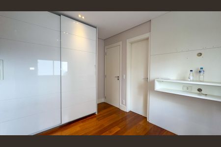 Apartamento à venda com 185m², 3 quartos e 3 vagasQuarto 3 - Suíte