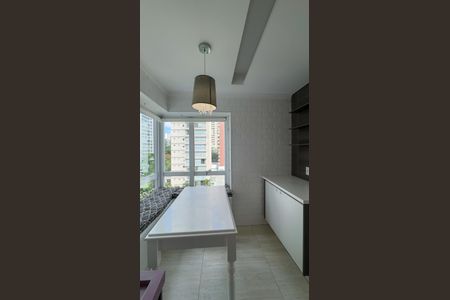 Apartamento à venda com 185m², 3 quartos e 3 vagasCozinha