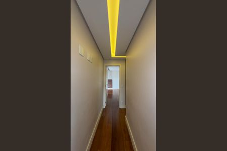 Apartamento à venda com 185m², 3 quartos e 3 vagasCorredor