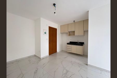 Apartamento para alugar com 83m², 2 quartos e 1 vaga