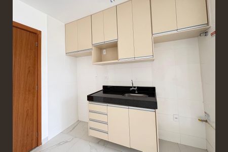 Apartamento para alugar com 2 quartos, 83m² em Milionários, Belo Horizonte