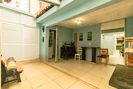 Casa à venda com 90m², 3 quartos e 2 vagas