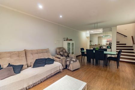 Casa à venda com 90m², 3 quartos e 2 vagas