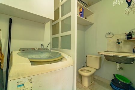 Casa à venda com 90m², 3 quartos e 2 vagas