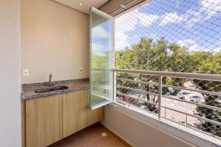 Apartamento para alugar com 65m², 2 quartos e 1 vagaSacada