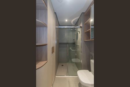 Apartamento à venda com 130m², 3 quartos e 2 vagas Apartamento à venda com 130m², 3 quartos e 2 vagasBanheiro da Suíte 2