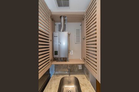 Apartamento à venda com 130m², 3 quartos e 2 vagas Apartamento à venda com 130m², 3 quartos e 2 vagasLavanderia