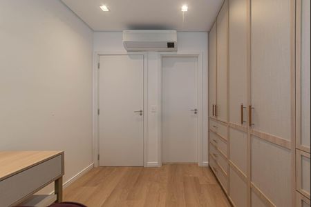 Apartamento à venda com 130m², 3 quartos e 2 vagas Apartamento à venda com 130m², 3 quartos e 2 vagasSuite 1