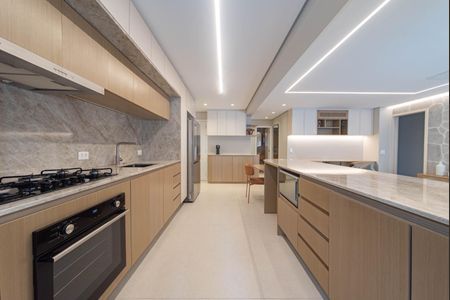 Apartamento à venda com 130m², 3 quartos e 2 vagas Apartamento à venda com 130m², 3 quartos e 2 vagasCozinha