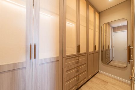 Apartamento à venda com 130m², 3 quartos e 2 vagas Apartamento à venda com 130m², 3 quartos e 2 vagasSuite 3 - Closet