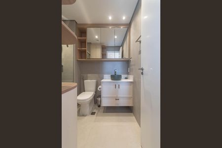 Apartamento à venda com 130m², 3 quartos e 2 vagas Apartamento à venda com 130m², 3 quartos e 2 vagasBanheiro da Suíte 2