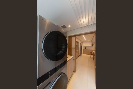 Apartamento à venda com 130m², 3 quartos e 2 vagas Apartamento à venda com 130m², 3 quartos e 2 vagasLavanderia