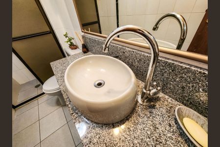 Apartamento para alugar com 86m², 2 quartos e 1 vagaBanheiro Social