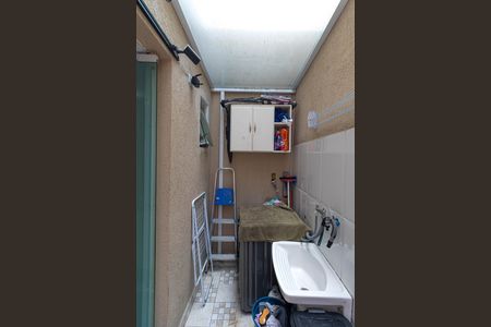 Casa de condomínio à venda com 62m², 2 quartos e 1 vagaÁrea de Serviço