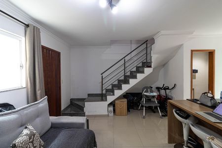Casa de condomínio à venda com 62m², 2 quartos e 1 vagaSala e Cozinha 