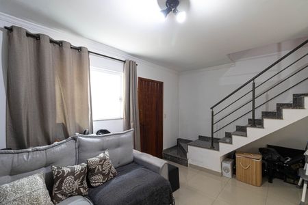 Casa de condomínio à venda com 62m², 2 quartos e 1 vagaSala e Cozinha 