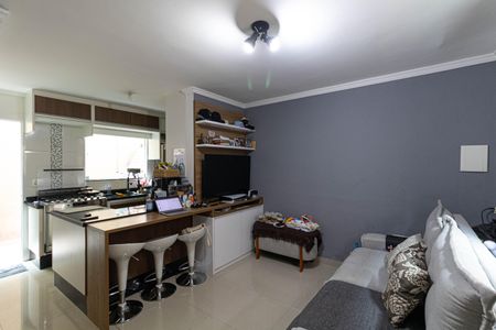 Casa de condomínio à venda com 62m², 2 quartos e 1 vagaSala e Cozinha 