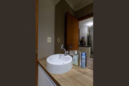 Casa de condomínio à venda com 62m², 2 quartos e 1 vagaLavabo