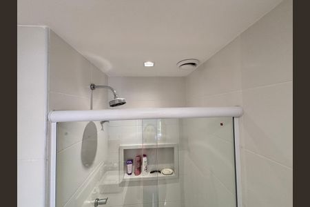 Apartamento à venda com 80m², 2 quartos e 1 vaga Apartamento à venda com 80m², 2 quartos e 1 vagaBanheiro do Quarto 1