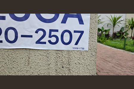 Apartamento para alugar com 41m², 2 quartos e sem vagaPlaca instalada na fachada do condomínio - Código da placa: YIXW-1739