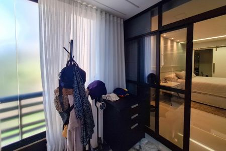 Apartamento para alugar com 151m², 4 quartos e 2 vagasCloset da suíte 2