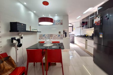 Apartamento para alugar com 151m², 4 quartos e 2 vagasCozinha