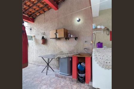 Casa à venda com 145m², 4 quartos e 2 vagas