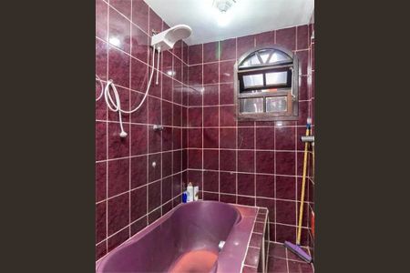 Casa à venda com 145m², 4 quartos e 2 vagas