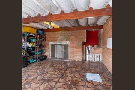 Casa à venda com 145m², 4 quartos e 2 vagas