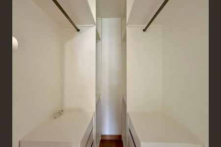 Apartamento à venda com 60m², 1 quarto e 1 vagaCloset 