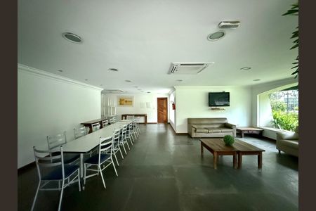 Apartamento à venda com 60m², 1 quarto e 1 vagaSalão de Festas