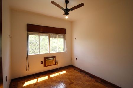 Quarto 1 de apartamento à venda com 3 quartos, 86m² em Jardim São Pedro, Porto Alegre