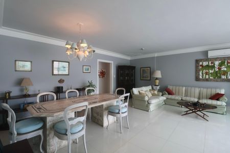 Apartamento para alugar com 220m², 3 quartos e 2 vagasSala