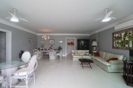 Apartamento para alugar com 220m², 3 quartos e 2 vagasSala