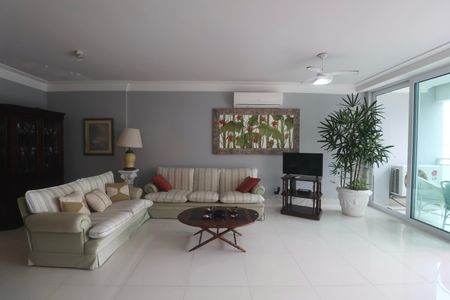 Sala de apartamento para alugar com 3 quartos, 220m² em Sítio Paecara (vicente de Carvalho), Guarujá