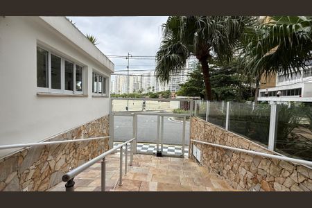 Apartamento para alugar com 220m², 3 quartos e 2 vagasFachada