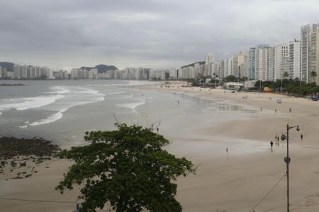 Apartamento para alugar com 220m², 3 quartos e 2 vagasVista