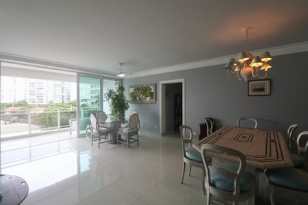 Apartamento para alugar com 220m², 3 quartos e 2 vagasSala