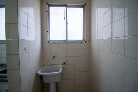 Apartamento para alugar com 70m², 3 quartos e 1 vagaÁrea de Serviço