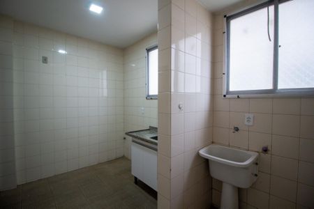 Apartamento para alugar com 70m², 3 quartos e 1 vagaÁrea de Serviço