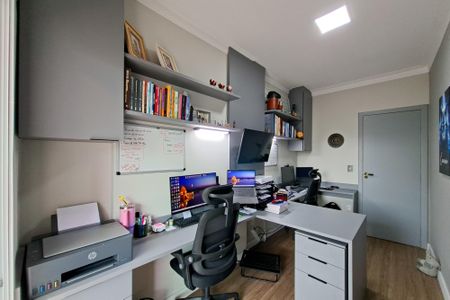 Apartamento para alugar com 135m², 3 quartos e 2 vagasQuarto 3 (escritório)