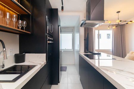 Cozinha  de apartamento para alugar com 1 quarto, 50m² em Menino Deus, Porto Alegre