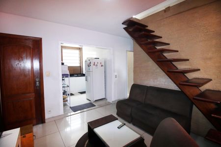 Sala de apartamento à venda com 3 quartos, 90m² em Olaria, Rio de Janeiro