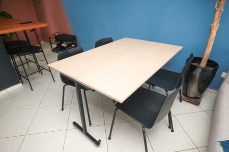 Sala de apartamento para alugar com 1 quarto, 56m² em Jardim, Santo André