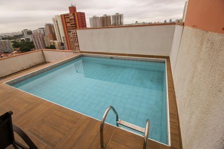 Apartamento à venda com 56m², 1 quarto e 1 vagaPiscina