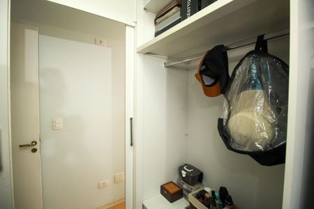Apartamento à venda com 56m², 1 quarto e 1 vagaCloset
