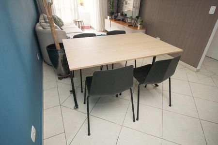 Apartamento à venda com 56m², 1 quarto e 1 vagaSala