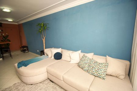 Apartamento à venda com 56m², 1 quarto e 1 vagaSala