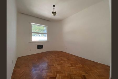 Apartamento à venda com 75m², 2 quartos e sem vaga